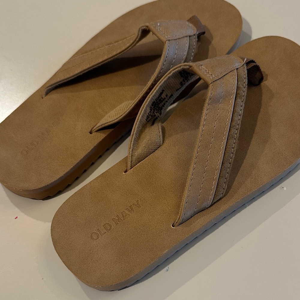 Old Navy Tan Brown Boys Kids Flip Flops